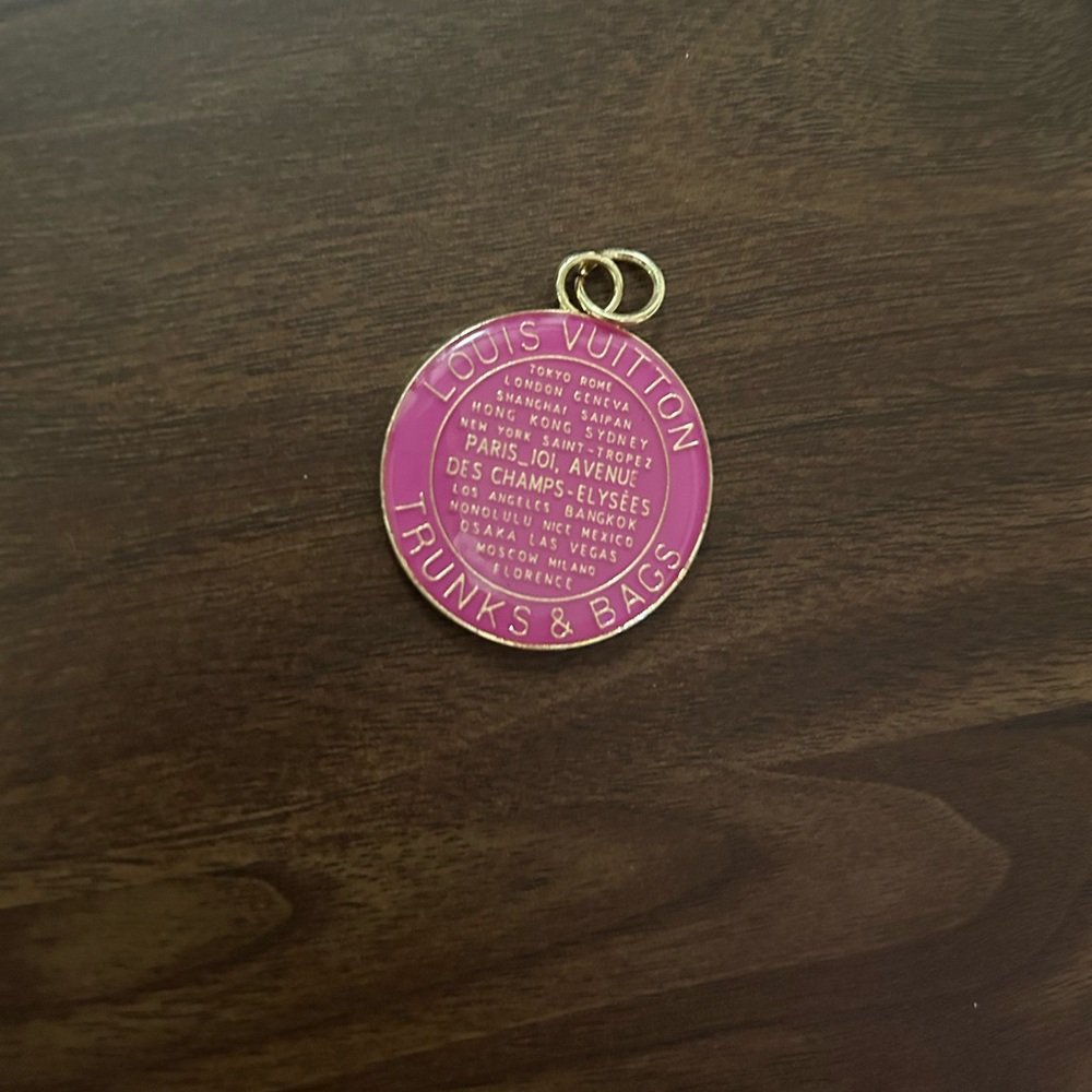 Louis Vuitton Purple Trunk & Bags Large Charm - Picture 3 of 4